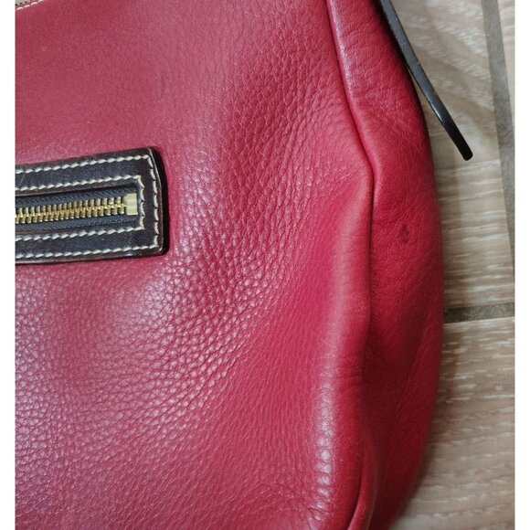 Vintage Dooney & Bourke Red Pebbled Leather Purse Shoulder Bag Zip Front Pockets - Picture 4 of 8